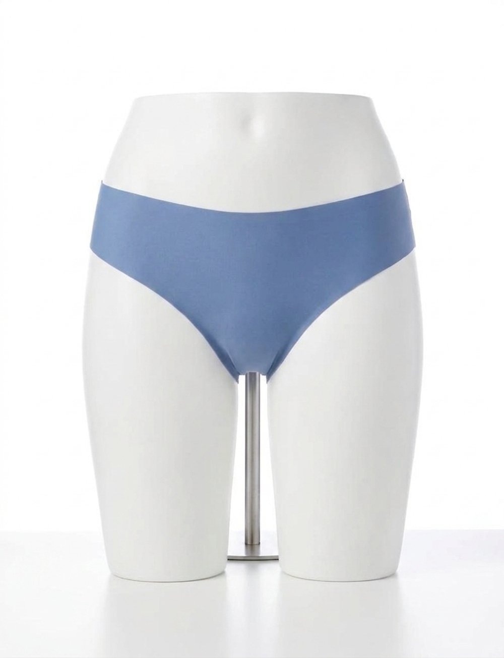 NEW COMMANDO butter mid-rise thong panty in hyacinth blue
